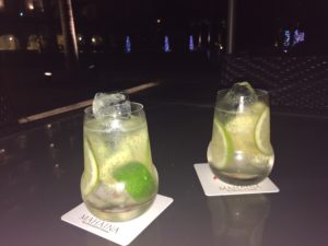 マハイナホテルで飲んだ、シークァーサーのカクテル